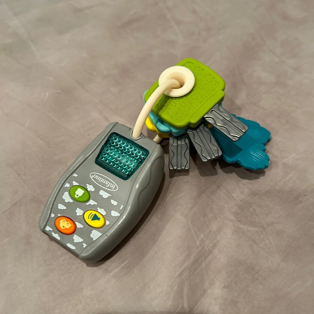 Infantino Gray and Multicolor Toy Key Set